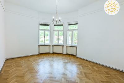 Spațiu generos 5 camere în vilă | Centrul Istoric cu Vedere Tâmpa - 3