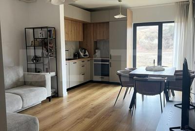 Apartament cu 2 camere semidecomandat, mobilat în Florești