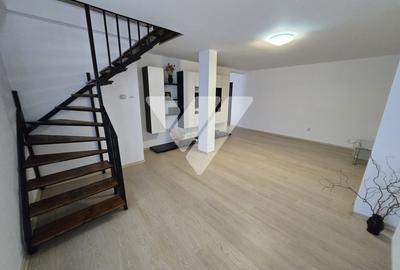 Apartament tip mansarda 3 camere de vanzare Zona Strand - 12