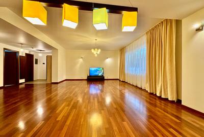 Inchiriere 3 camere | 126 mp + curte generoasă în Grand Residence - 1