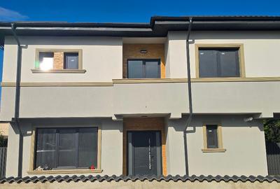 Casă Individuală Cuplată, 4 camere , Stradă asfaltată , Toate utilitățile - 1