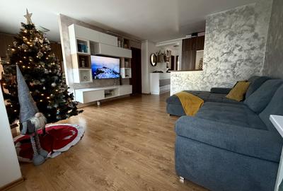 Apartament cu 3 camere decomandat în Florești