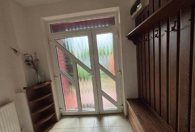 Casa insiruita de inchiriat la intrare in localitatea Floresti - 10