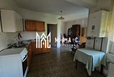 Casă individuală cu 5 camere în Central