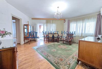 Apartament cu 3 camere semidecomandat în Ștefan cel Mare