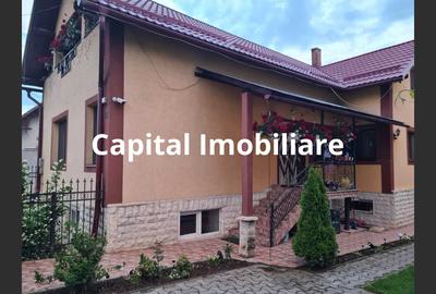 Vilă de vânzare, 7 Camere, 350 mp, Saula - 2