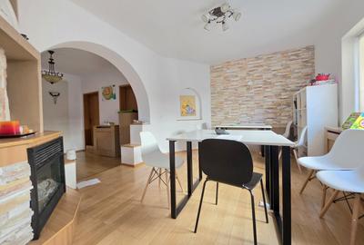 Piata Muncii, vila singur curte, 8 camere, 227 mp utili - 9