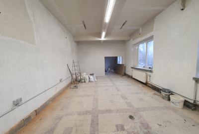 Spatiu 70 mp,420 euro/luna - 1