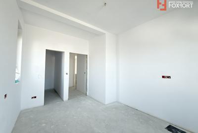 Duplex 4 camere situat la drum asfaltat, in Sacalaz - 17