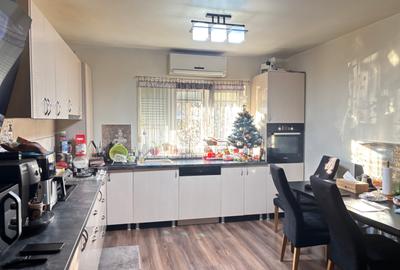 Vand apartament 3 camere transformat in 4 Aradului 115000 euro