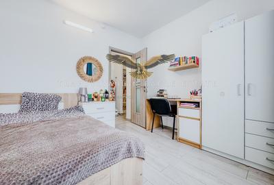 Apartament spațios cu 3 camere|decomandat|etaj 2| Central/Horea - 10