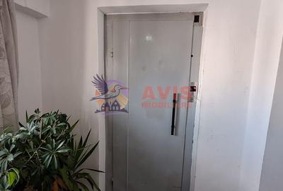 Apartament cu 4 camere decomandat de vanzare in zona Rovine - 18