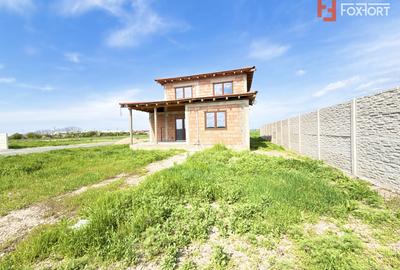 Casa cu 4 camere, interior la gri si exterior la rosu in Sacalaz - 1