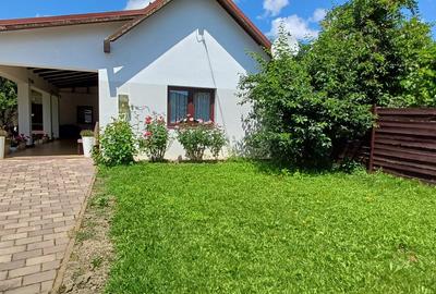 Casa Premium cu Piscina si Foisor - 1