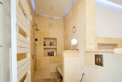 Vilă elegantă cu grădină și terasă – zonă liniștită, Centru - 14