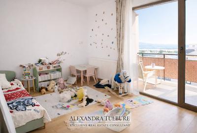 Apartament cu 4 camere semidecomandat în Zorilor