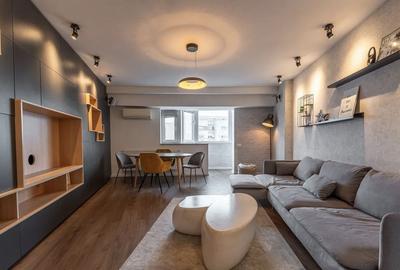 Apartament cu 3 camere semidecomandat în Kiseleff
