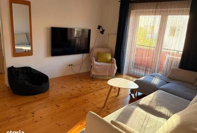 Apartament cu 3 camere nedecomandat, mobilat în Soarelui