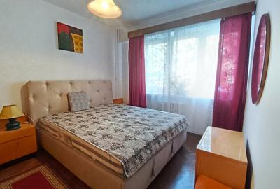 Apartament cu 3 camere decomandate, in Andrei Muresanu , Aleea Muscel!