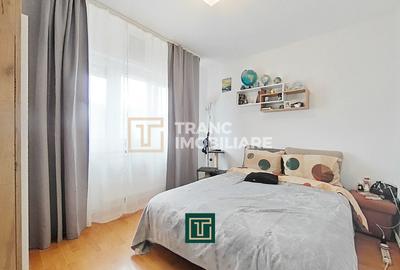 Apartament cu 3 camere semidecomandat, mobilat în Aurel Vlaicu