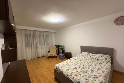 Apartament cu 2 camere decomandat, mobilat în Brâncoveanu