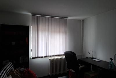 Apartament decomandat 2 camere, etaj 2, gaze la usa, 89900 euro - 2