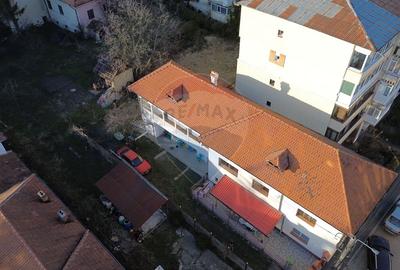 Casa de vânzare in centrul orașului Câmpulung la preț de apartament - 17
