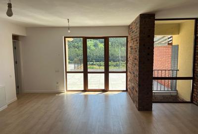 Apartament de 4 camere, 120 mp, terasa de 70 mp, view SUPERB, zona Vivo - 2