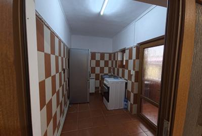 Casa la sol 4 camere zona Trocadero Dacia - 16