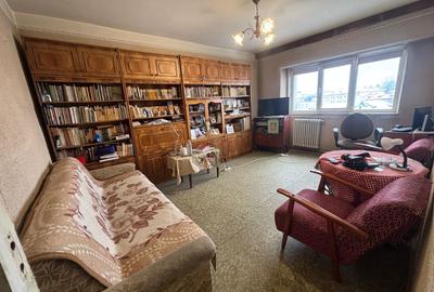 Apartament cu 3 camere, mobilat în Bd. Independenței