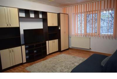 Apartament 2 camere decomandat, etajul 1/4, zona Aviatiei