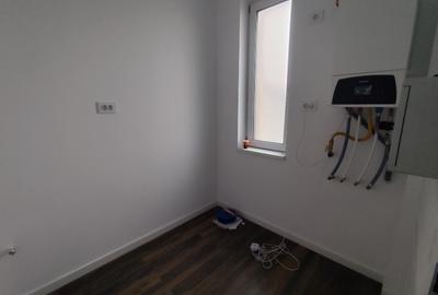 Casa cu etaj 4 cam, 4 bai , 500mp   teren   COD 158124 - 5