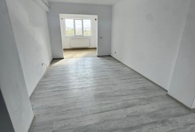 Apartament cu 3 camere semidecomandat în Valea Lupului