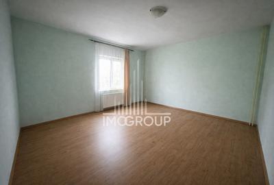 Apartament 3 camere, 2 bai, boxa si loc de parcare, Intre Lacuri, str. Siretului - 1