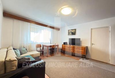 Apartament cu 2 camere semidecomandat, mobilat în Cetate
