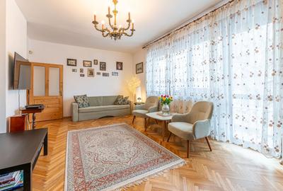 Vilă 4 familii | Apartament + mansardă | Curte 98 mp - 1