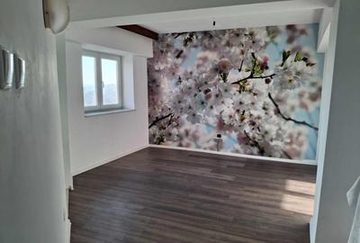 STUDIO - CAPITOL/CENTRAL - 1