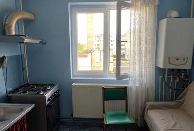 Calarasi | 3 Camere | Semidecomandat | Open-Space | Centrala | 2/4 - 2