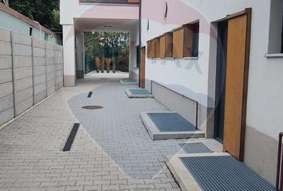 Casă de vanzare - 4