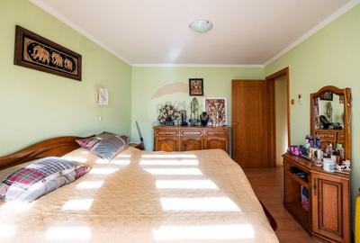 Apartament cu 3 camere de vânzare în Centrul orașului Câmpulung - 22