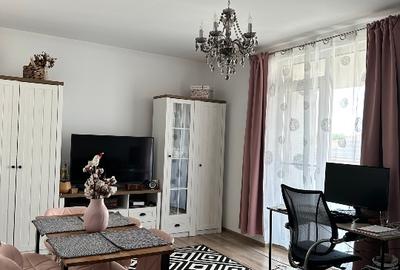 Apartament cu 2 camere decomandat, mobilat în Dumbrăvița