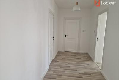 Casa individuala de vanzare cu 3 camere si teren de 710 mp - Izvin - 4