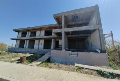 Duplex cu 10 camere în Central