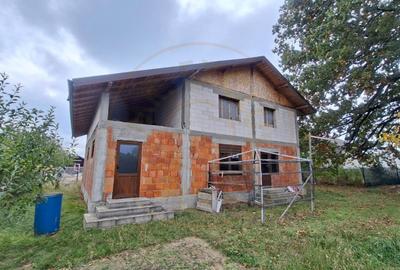 Casă Suseni-Cersani construcție solidă, teren 578 mp, zona superba - 4