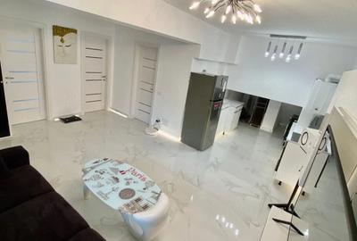 Apartament 2 camere - CURTE 130 MP - zona APARATORII PATREI - 2