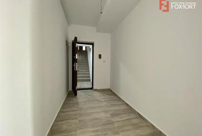 Apartament cu 2 camere decomandat în Giroc