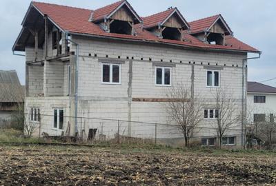 CASA DEZMIR, POSIBILITATI MULTIPLE - 2