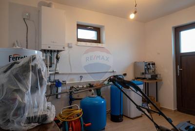 Branesti - vanzare vila deosebita cu 4 camere- Autostrada Soarelui - 17