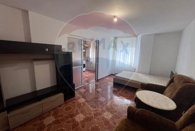 Apartament 3 camere în zona Sud-Vest ROMPETROL - 12