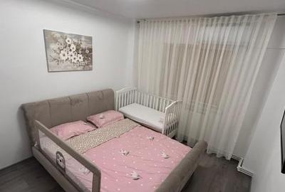 Apartament cu 4 camere, decomandat, zona DACIA - 8